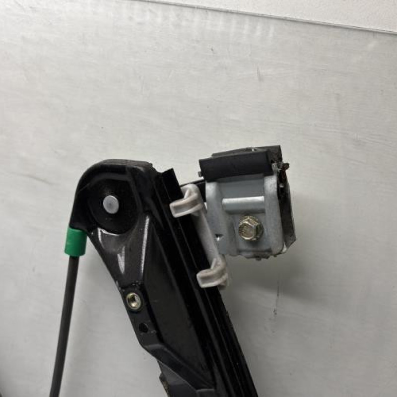 Leve vitre electrique avant gauche FORD FOCUS 1 Photo n°6