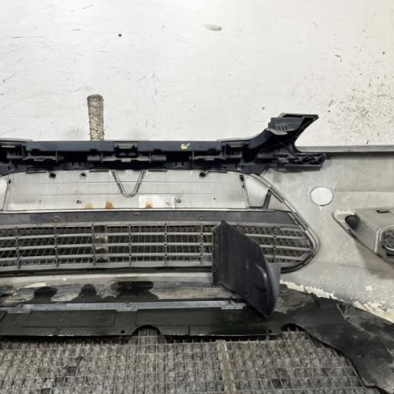 Pare choc avant FORD FOCUS 2 Photo n°5