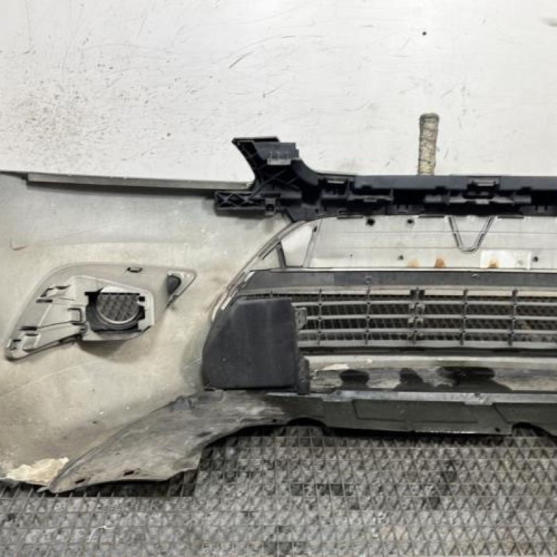 Pare choc avant FORD FOCUS 2 Photo n°6