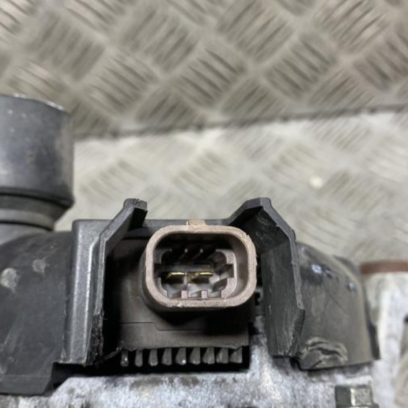 Alternateur OPEL CORSA E Photo n°3