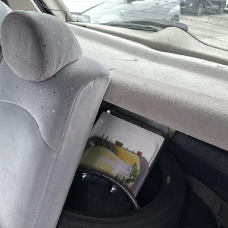 Aile avant droit CITROEN C3 1 Photo n°16