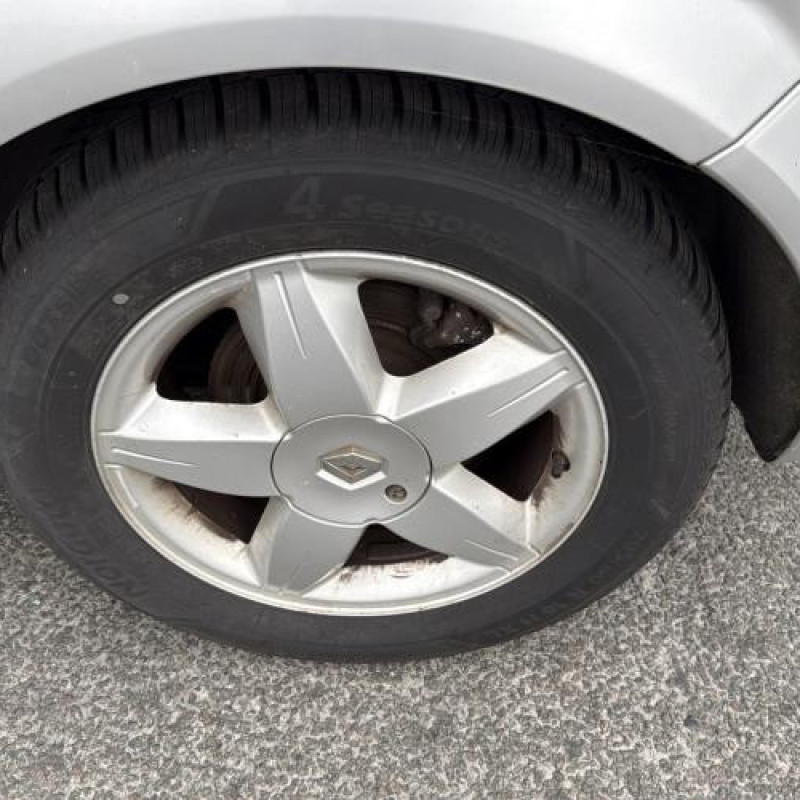 Feu arriere principal droit (feux) RENAULT GRAND SCENIC 2 Photo n°17