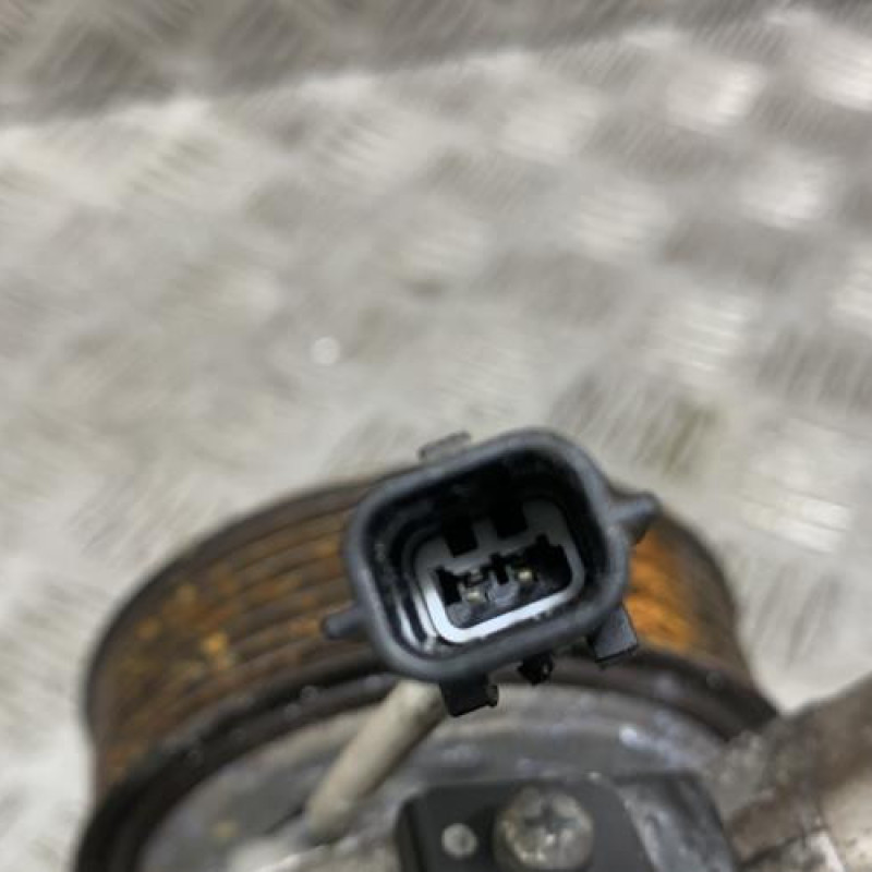 Compresseur clim DACIA SANDERO 2 Photo n°2