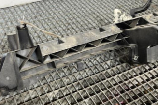 Armature avant, Masque avant PEUGEOT 3008 1