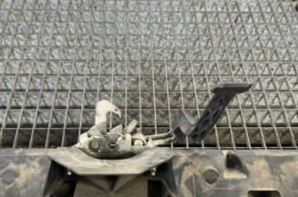 Armature avant, Masque avant PEUGEOT 3008 1