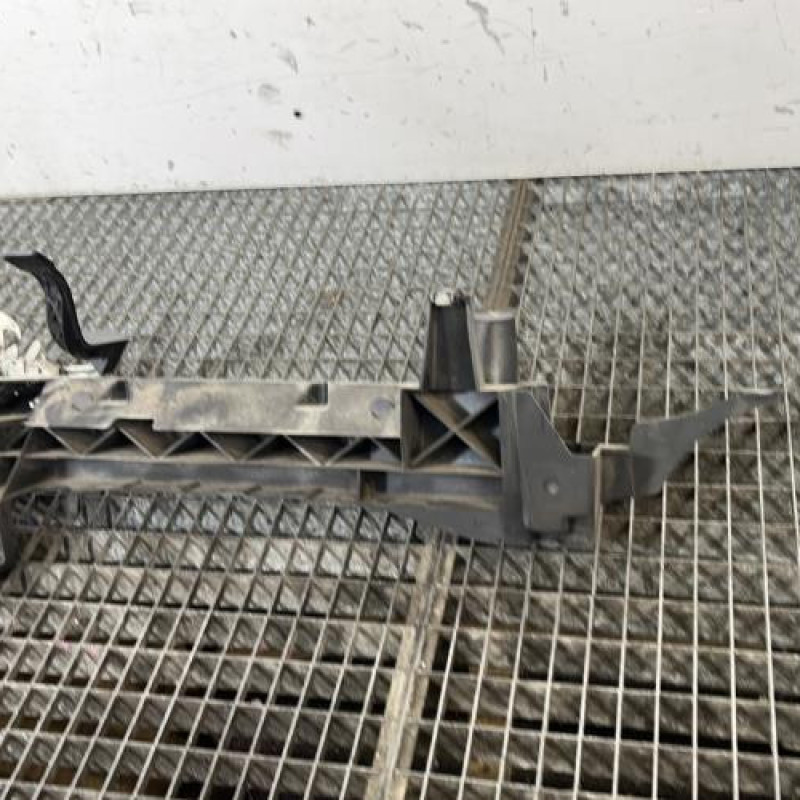 Armature avant, Masque avant PEUGEOT 3008 1 Photo n°4