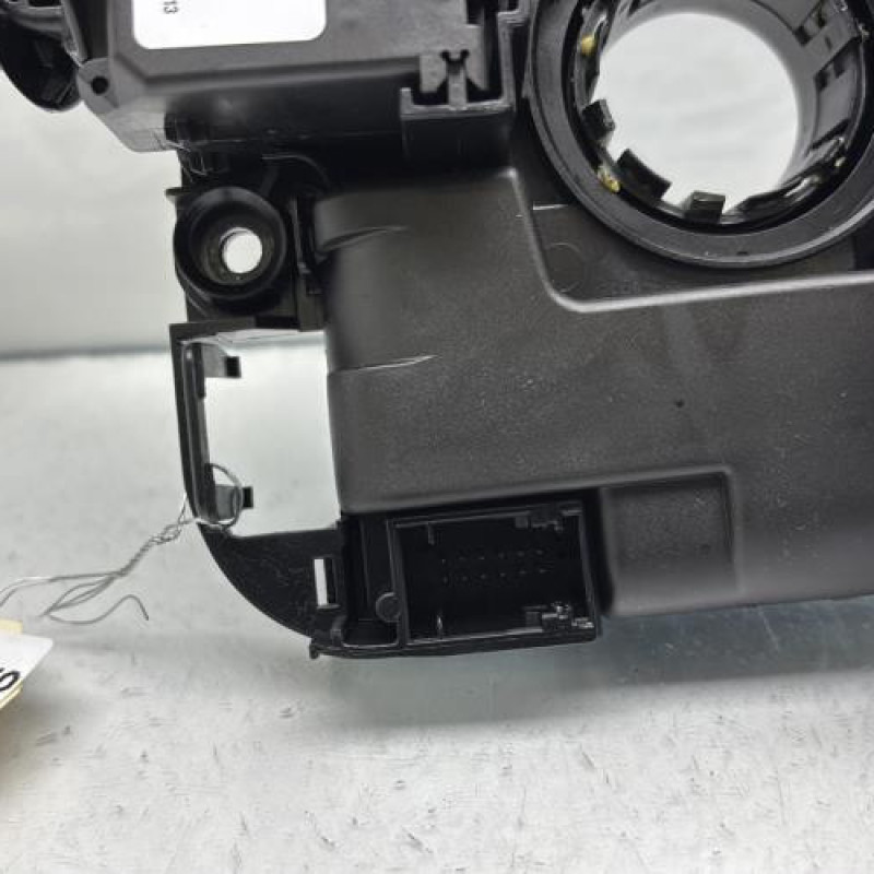 Support commodo (commutateur) BMW SERIE 1 E88 Photo n°7