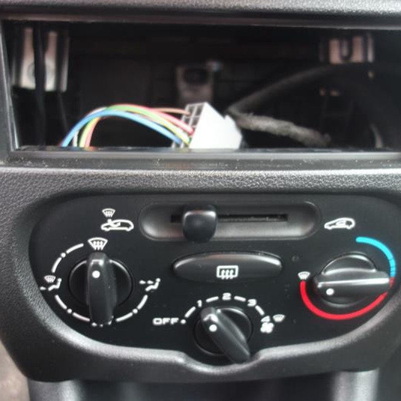 Pare choc arriere PEUGEOT 206+ Photo n°11