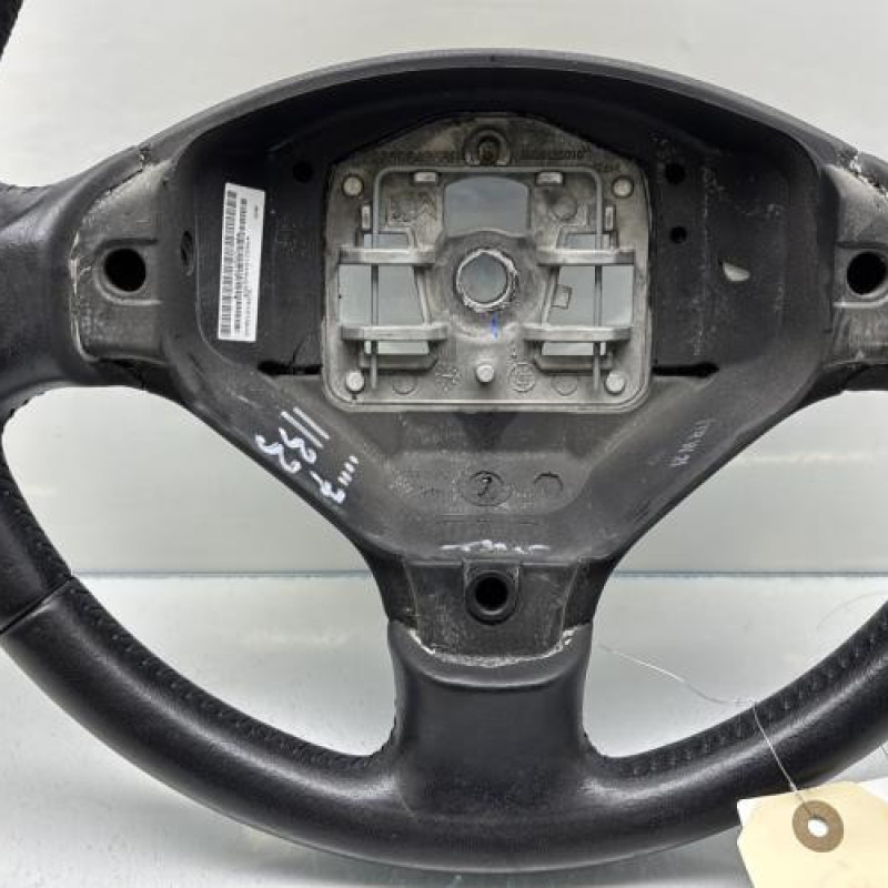 Volant PEUGEOT 308 1 Photo n°3