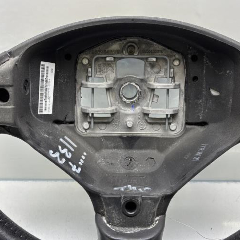 Volant PEUGEOT 308 1 Photo n°4