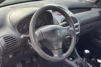 Baguette de coffre PEUGEOT 206