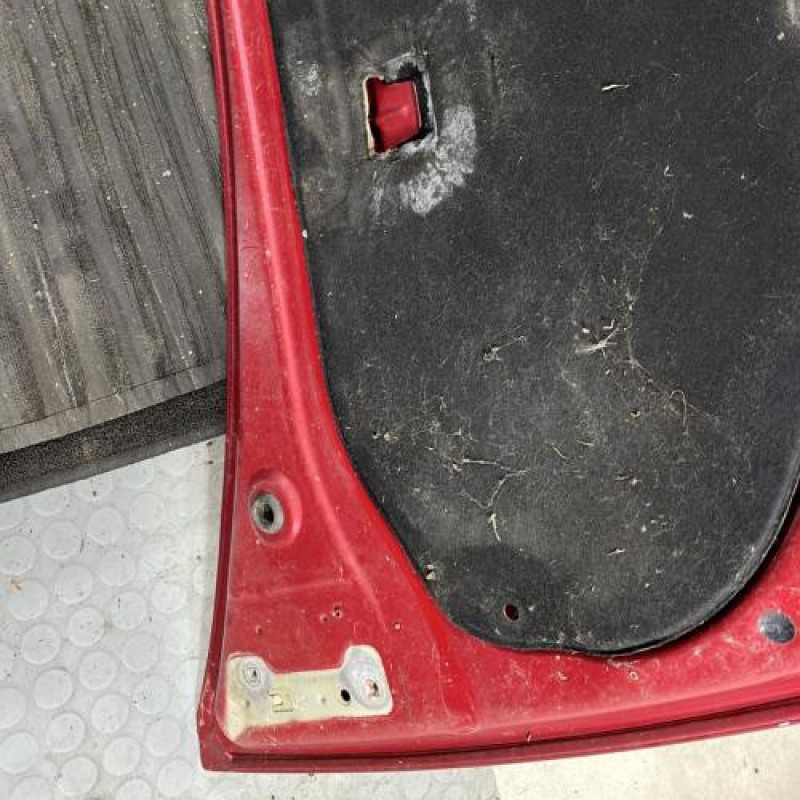 Capot RENAULT CLIO 3 Photo n°8