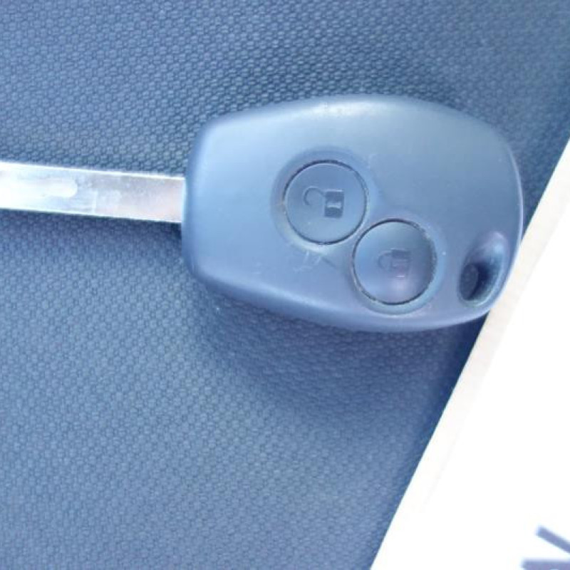 Capot RENAULT CLIO 3 Photo n°13