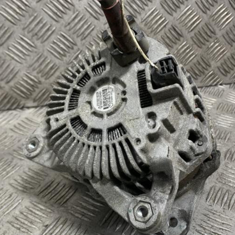 Alternateur RENAULT MASTER 3 Photo n°1