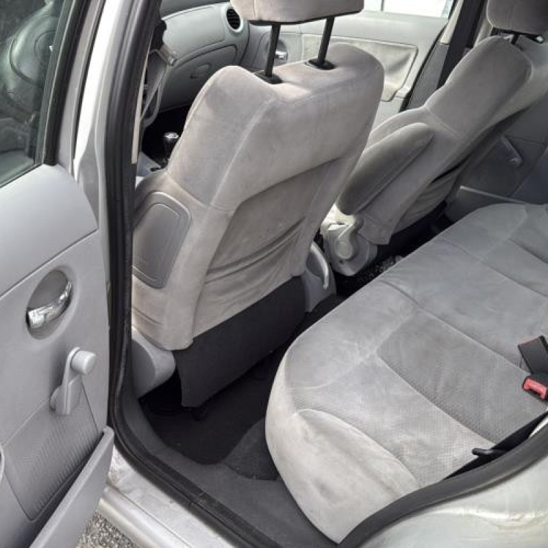 Porte avant droit CITROEN C3 1 Photo n°16