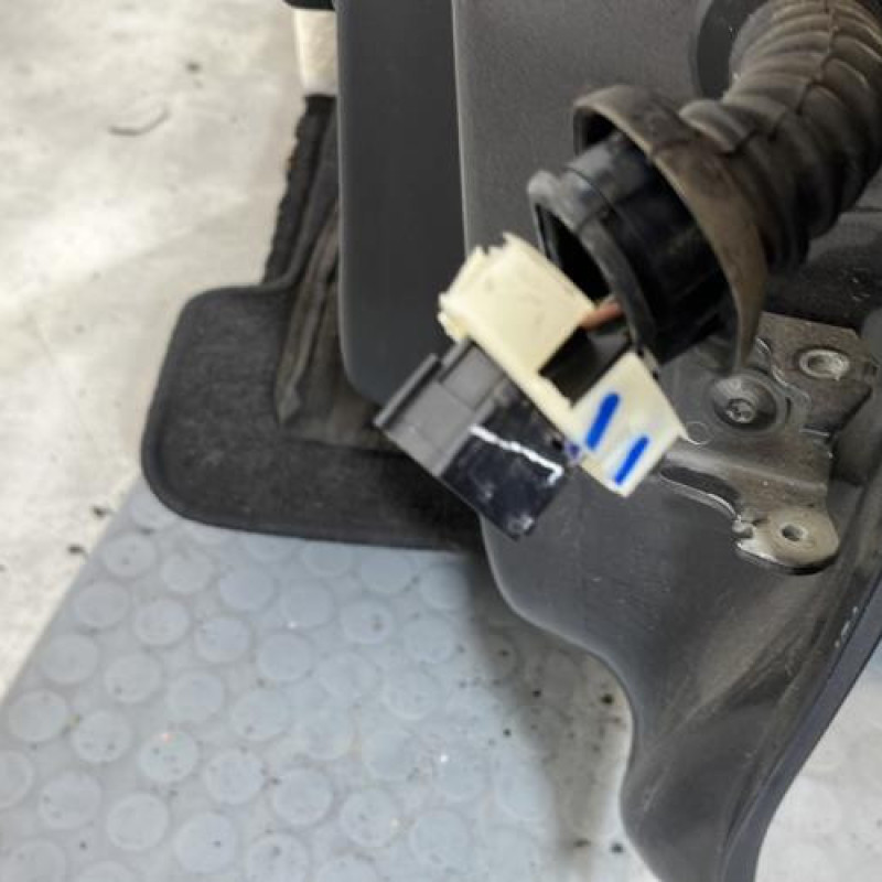 Porte arriere gauche PEUGEOT 208 1 Photo n°5