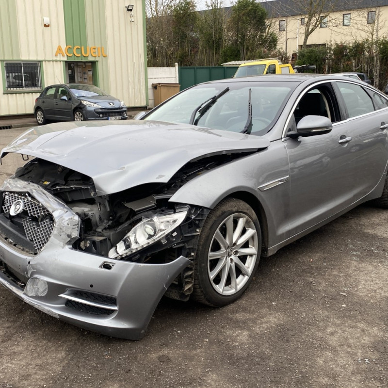 JAGUAR XJ X351 PHASE 1 3.0D - 24V V6 TURBO Photo n°1