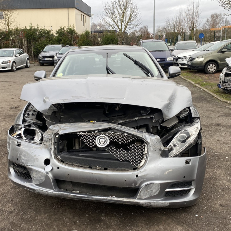 JAGUAR XJ X351 PHASE 1 3.0D - 24V V6 TURBO Photo n°6