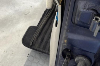 Porte avant gauche FORD FIESTA 4