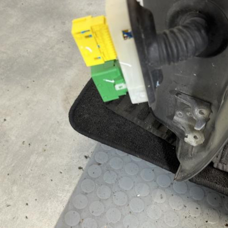 Porte avant gauche PEUGEOT 208 1 Photo n°5