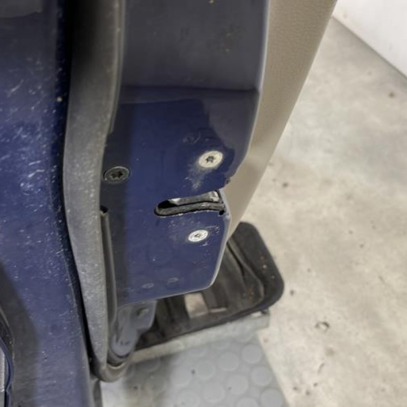 Porte avant gauche VOLVO V 70 1 Photo n°5