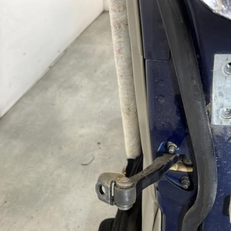 Porte avant gauche VOLVO V 70 1 Photo n°6