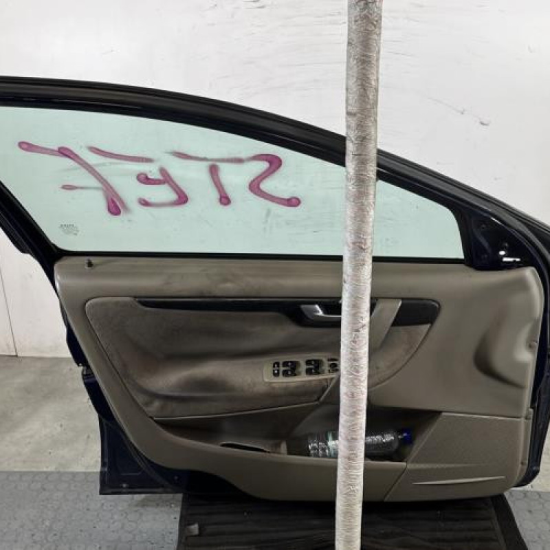 Porte avant gauche VOLVO V 70 1 Photo n°8