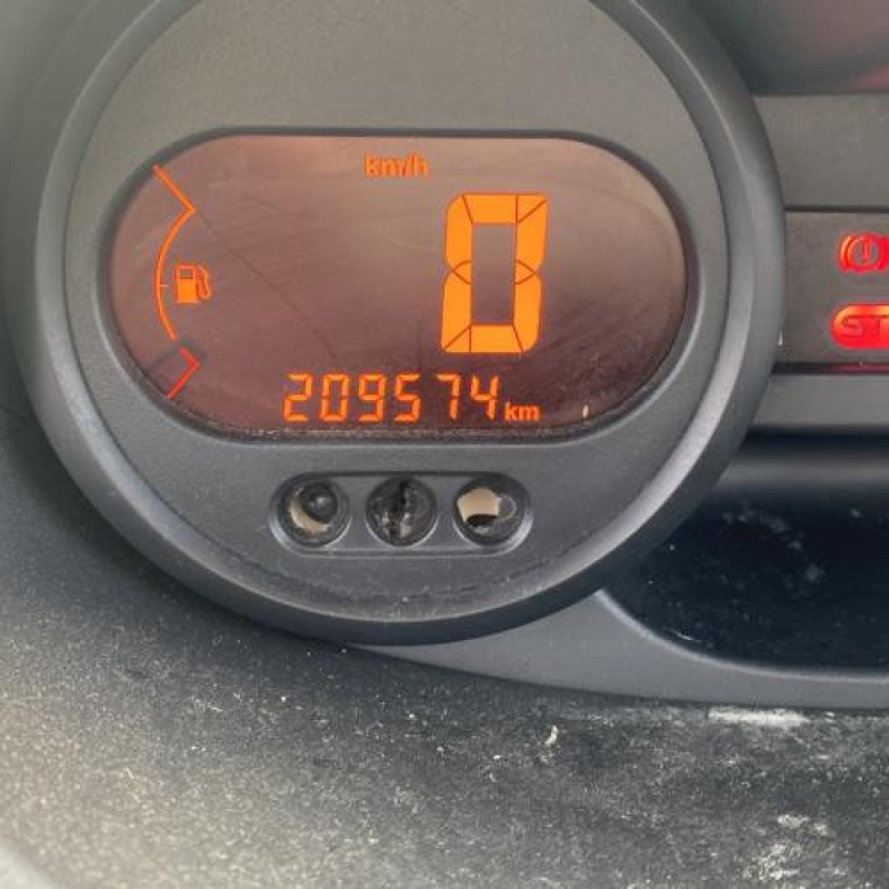 Aile avant gauche RENAULT TWINGO 2 Photo n°15