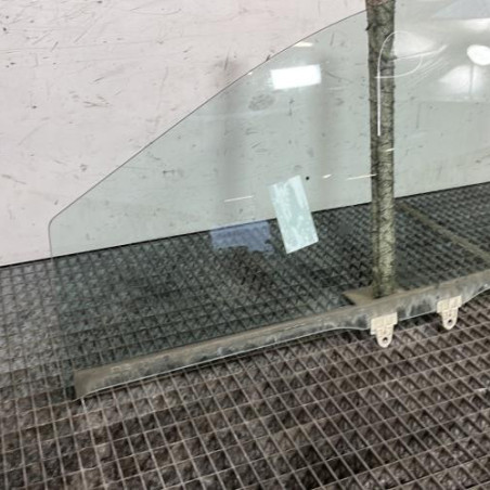 Vitre avant gauche RENAULT TWINGO 2 Photo n°1