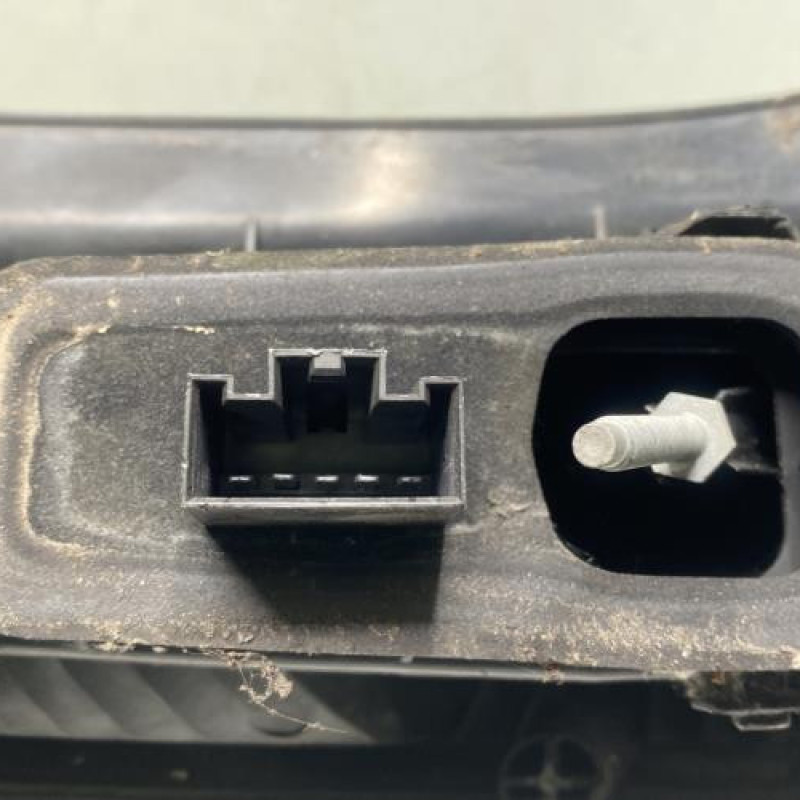 Feu arriere principal droit (feux) FORD FIESTA 5 Photo n°3