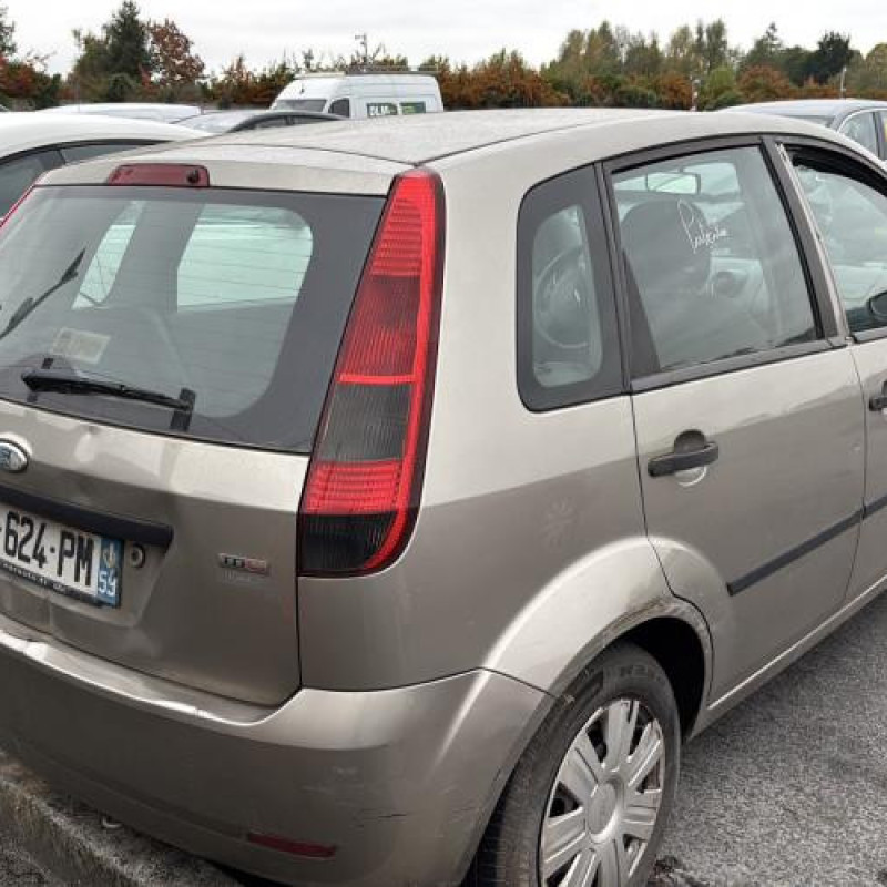 Feu arriere principal droit (feux) FORD FIESTA 5 Photo n°6