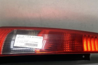 Feu arriere principal gauche (feux) FORD FIESTA 5 Photo n°1