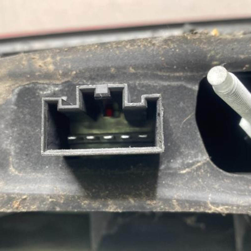 Feu arriere principal gauche (feux) FORD FIESTA 5 Photo n°3