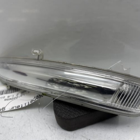 Repetiteur clignotant avant gauche (Feux) PEUGEOT 208 1 Photo n°1