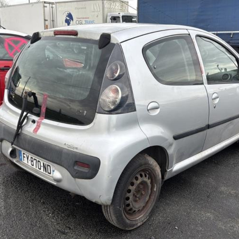 Vitre arriere droit CITROEN C1 1 Photo n°5