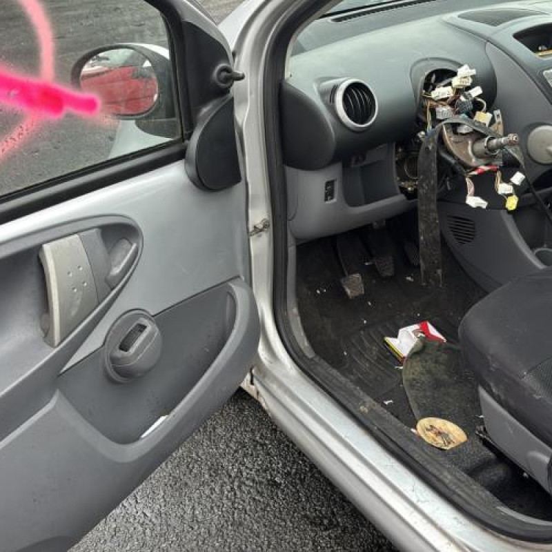 Vitre arriere droit CITROEN C1 1 Photo n°10