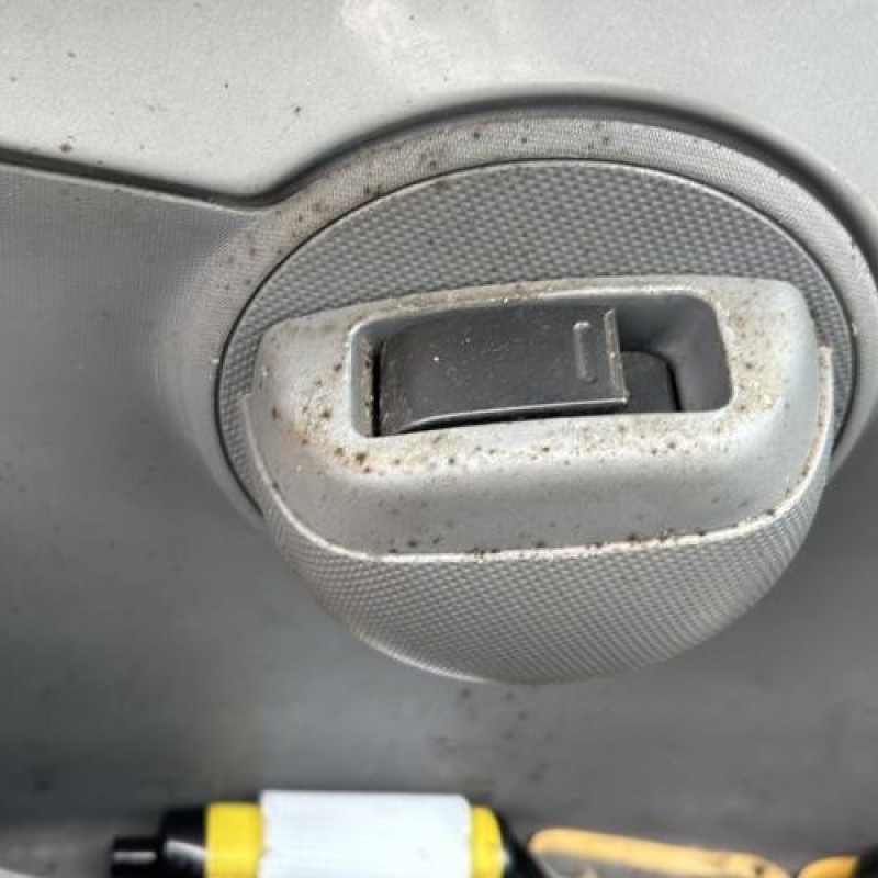 Vitre arriere droit CITROEN C1 1 Photo n°12