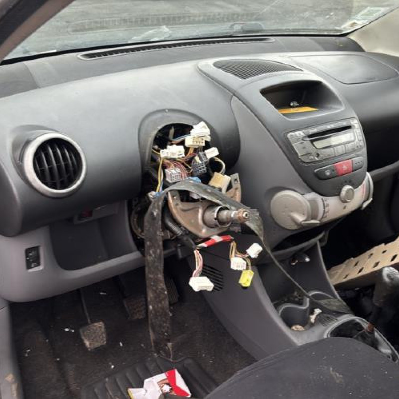 Vitre arriere droit CITROEN C1 1 Photo n°14