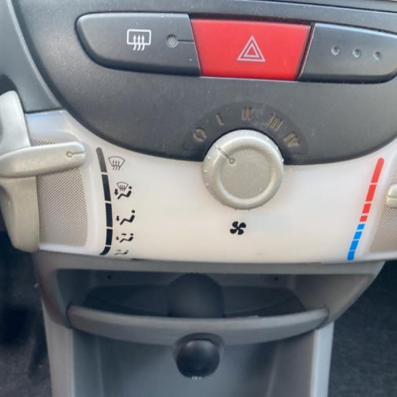 Retroviseur gauche CITROEN C1 1 Photo n°8