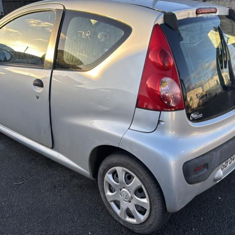 Retroviseur gauche PEUGEOT 107 Photo n°7