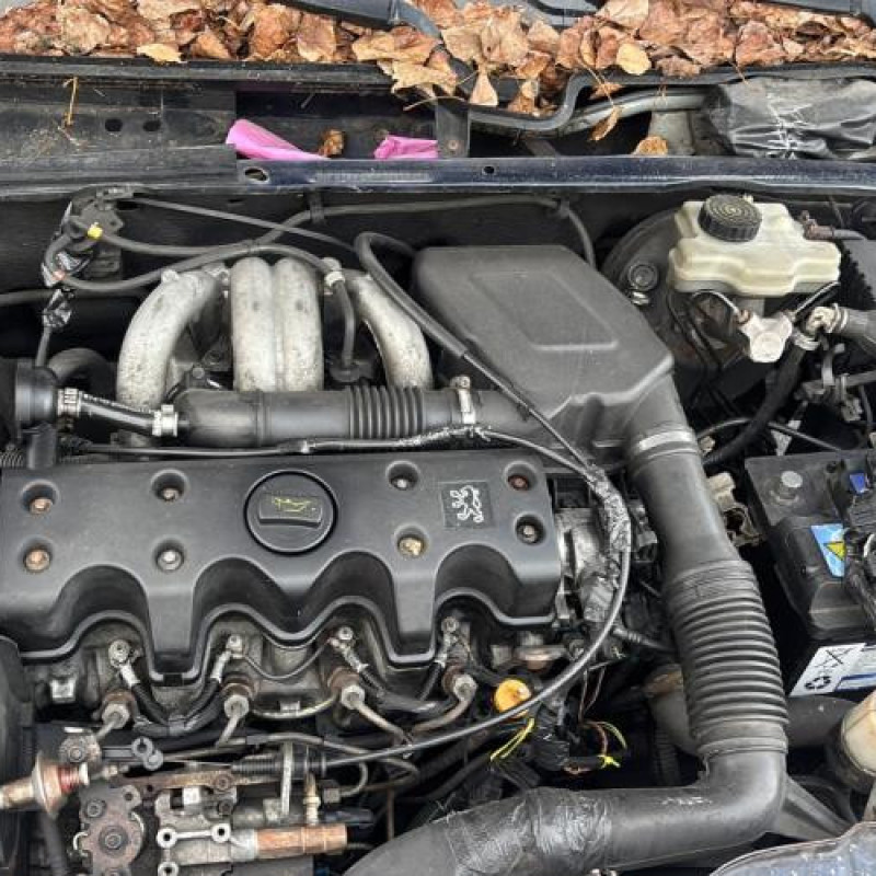 Reservoir essence PEUGEOT 106 Photo n°20