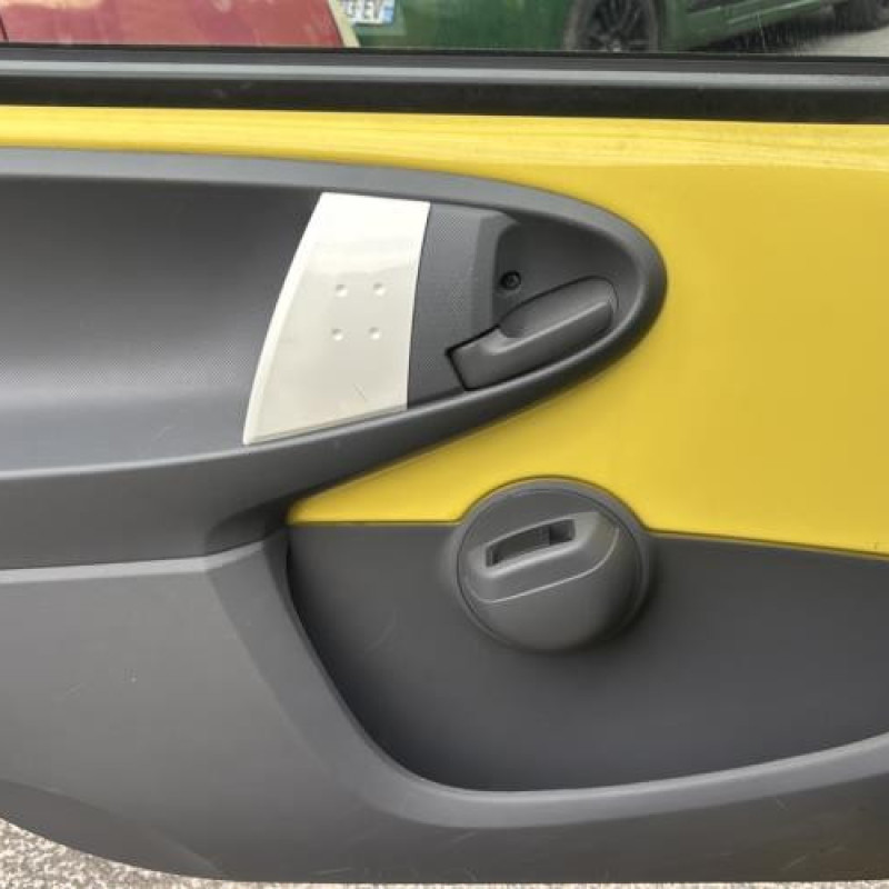 Retroviseur gauche PEUGEOT 107 Photo n°10