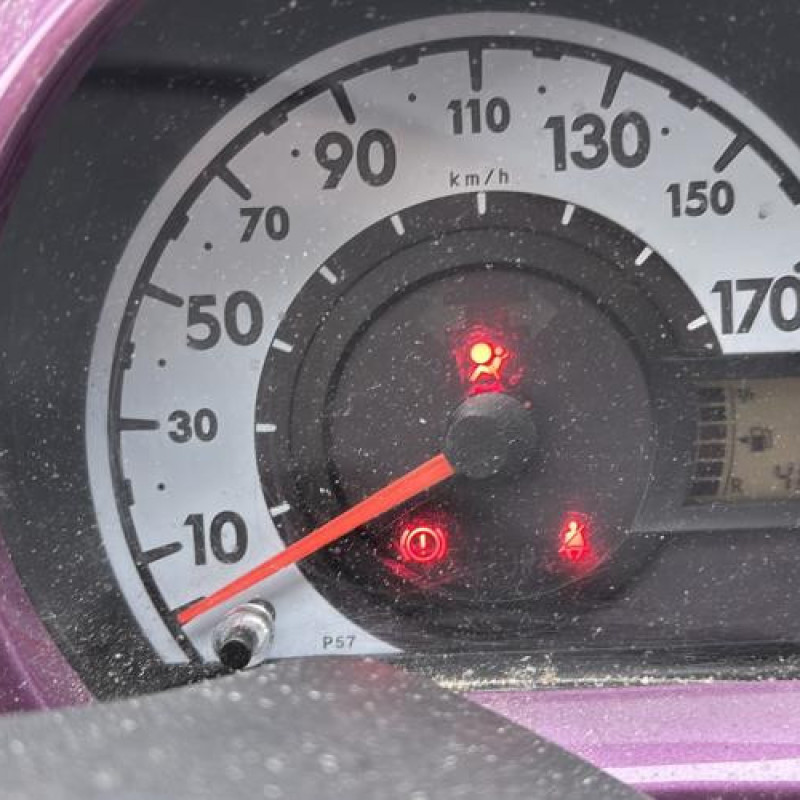 Retroviseur gauche PEUGEOT 107 Photo n°17