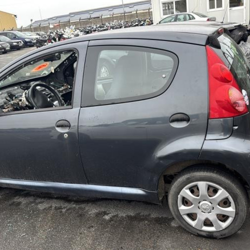 Serrure avant gauche PEUGEOT 107 Photo n°6