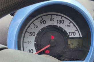 Vitre avant droit PEUGEOT 107