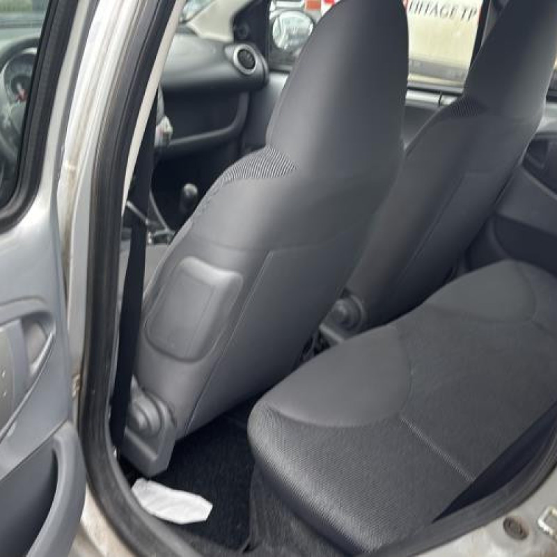 Retroviseur gauche PEUGEOT 107 Photo n°14