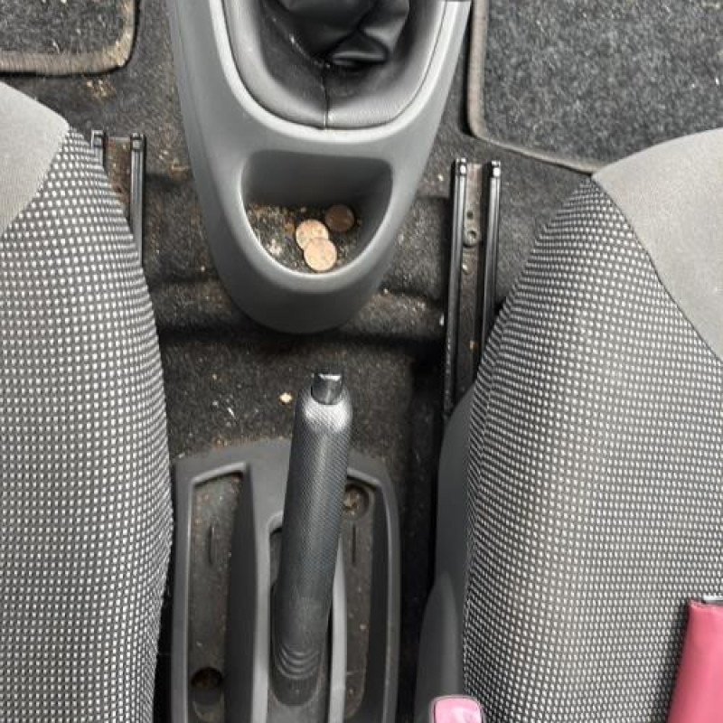 Retroviseur gauche PEUGEOT 107 Photo n°19