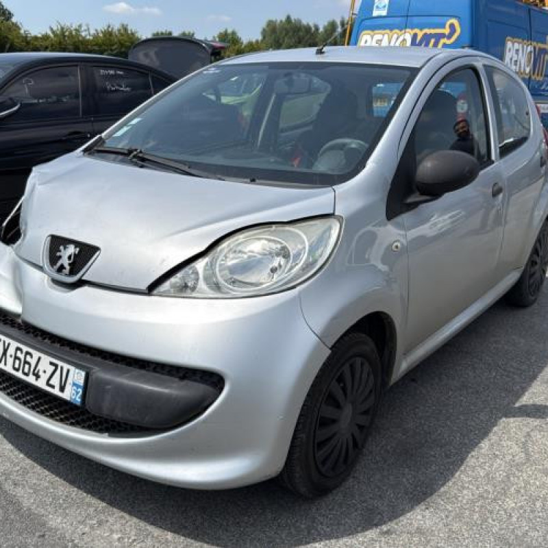 Retroviseur gauche PEUGEOT 107 Photo n°1
