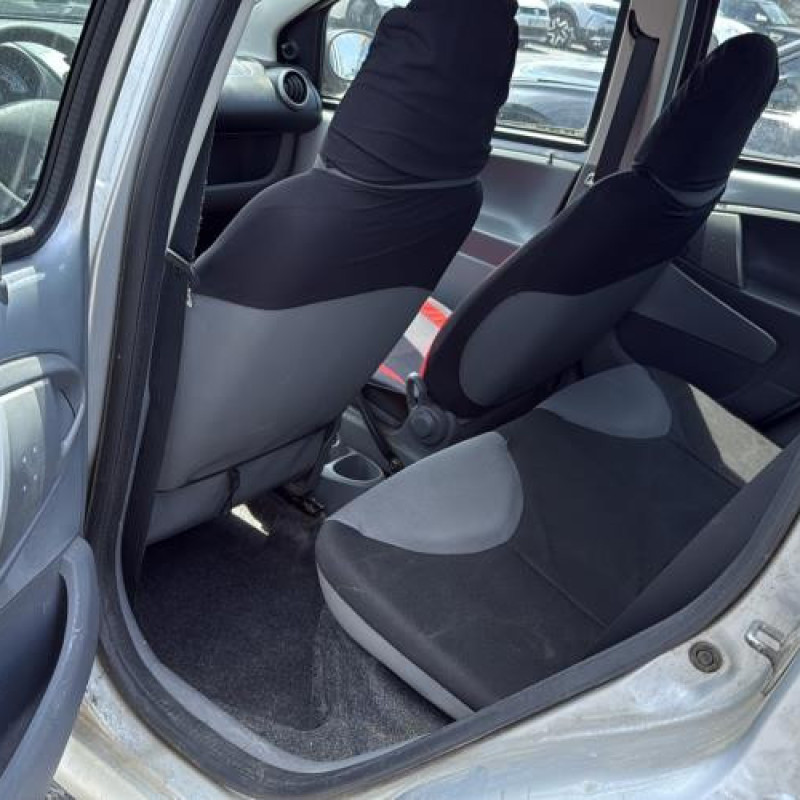 Retroviseur gauche PEUGEOT 107 Photo n°10