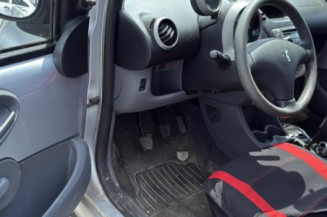 Vitre avant droit PEUGEOT 107